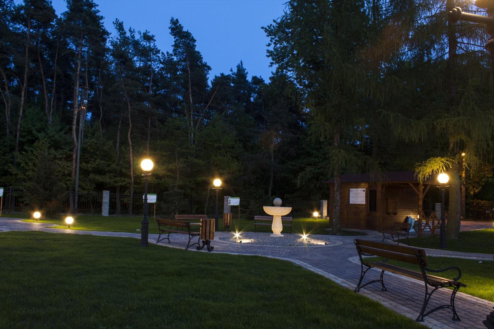 Hotel Modrzewiowy Dwor Gliwice Esterno foto